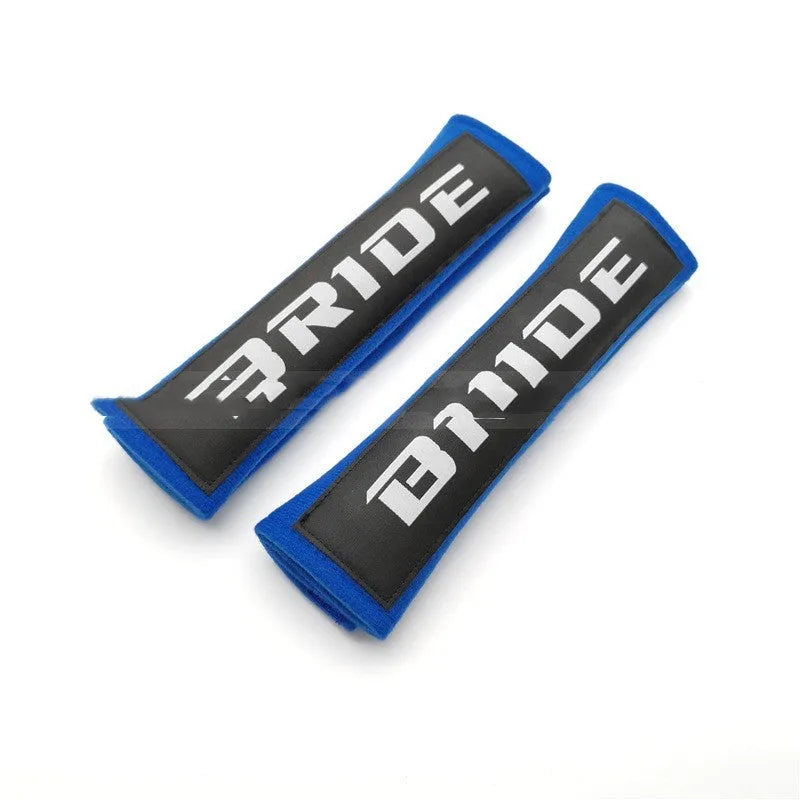 Car safety belt shoulder pads in black, blue and red with cotton sponge cloth and embroidery detailing