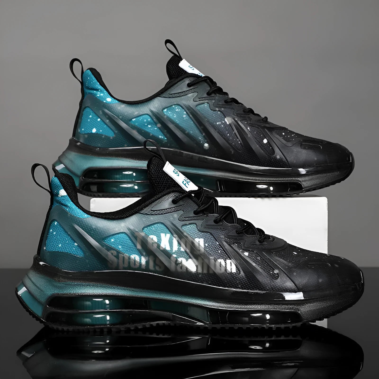 Men's platform sole trainers in mesh with mid-top height and round toe design