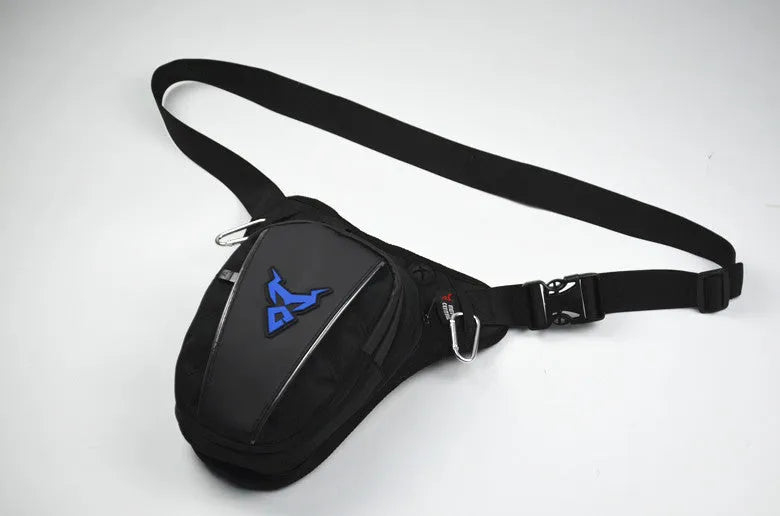 0105MC motorcycle thigh bag in choice of colours, showing adjustable straps and 1200D Oxford fabric.