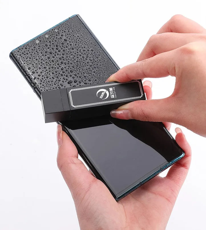 Black case containing 40 individually wrapped disposable screen cleaner wipes for mobile phones and tablets