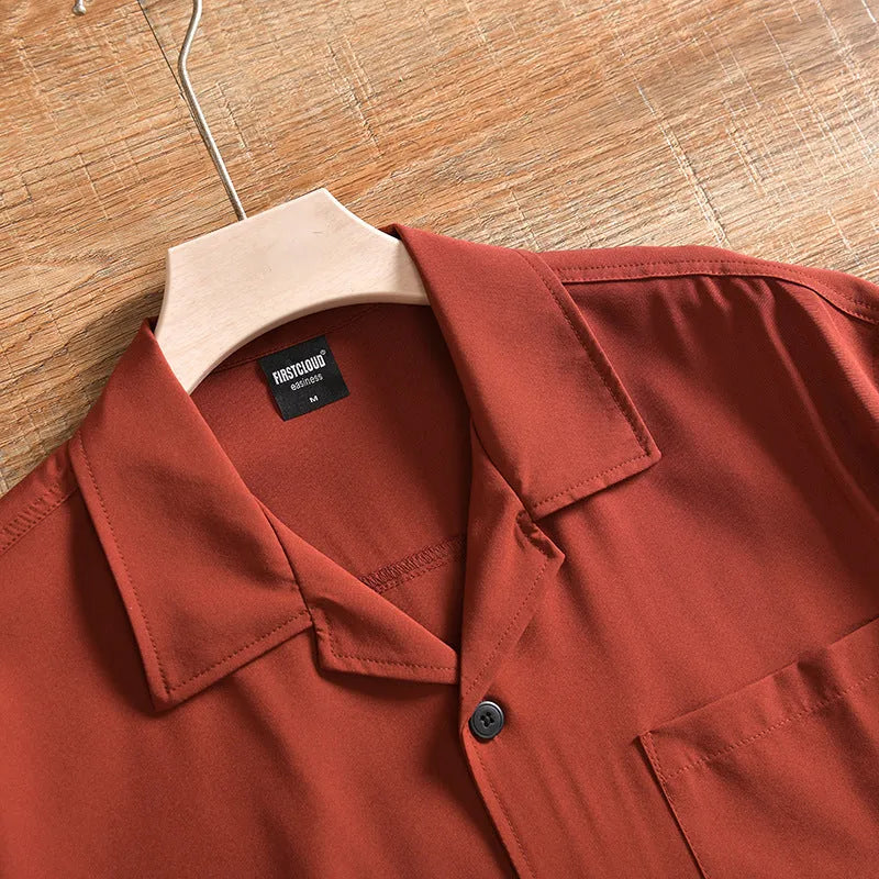 Men's lightweight loose fit summer shirt in solid colour with short sleeves