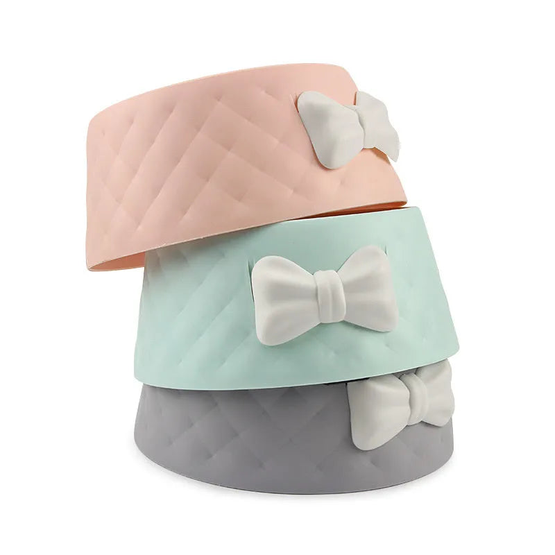 Bow design cat and dog bowl in PP plastic available in pink green and grey colours