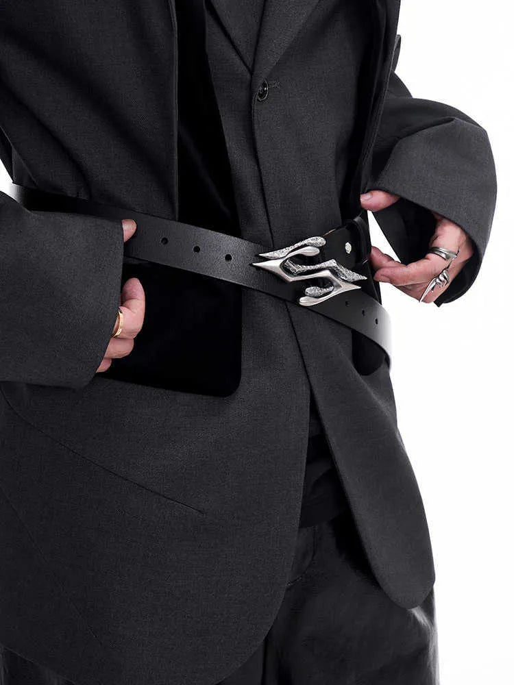 Black men's leather belt with metal letter buckle, two-layer cowhide construction, 110cm length