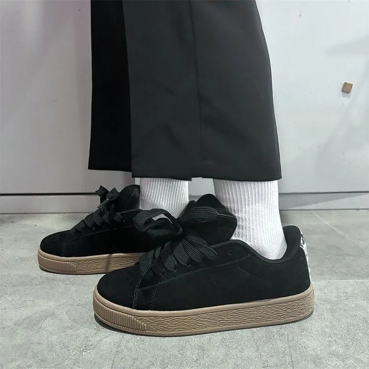 Black retro low-top sneakers with waterproof platform and English muffin heel