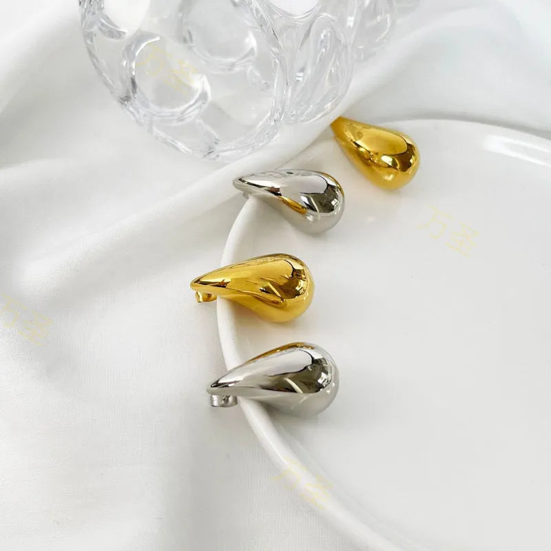 Copper geometric water drop earrings in 24K gold electroplated finish, 4.3x2.4cm size