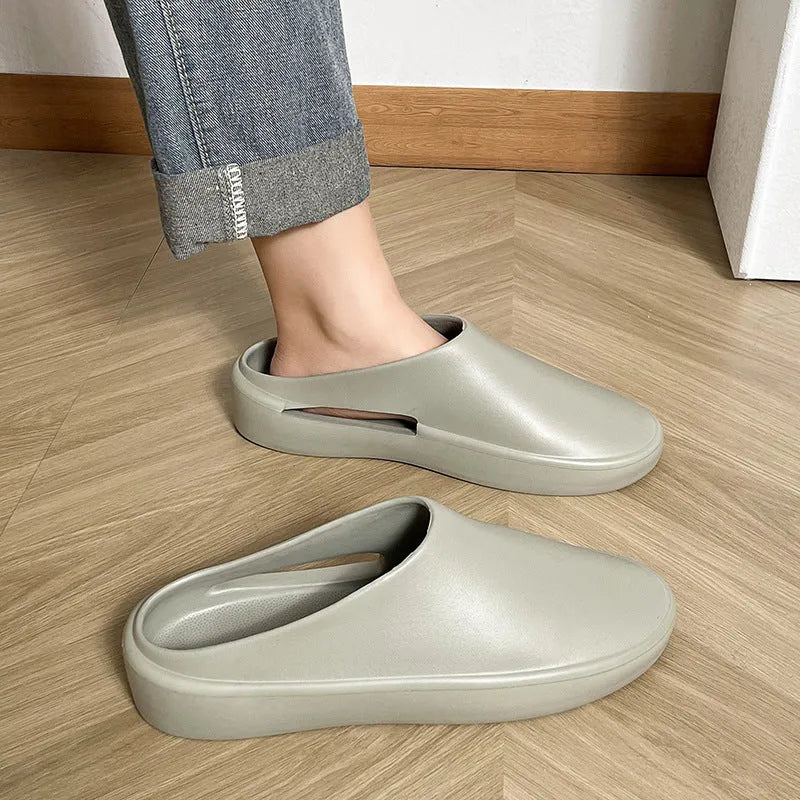 Men's closed-toe EVA slippers in beige with non-slip injection moulded sole, outdoor summer footwear