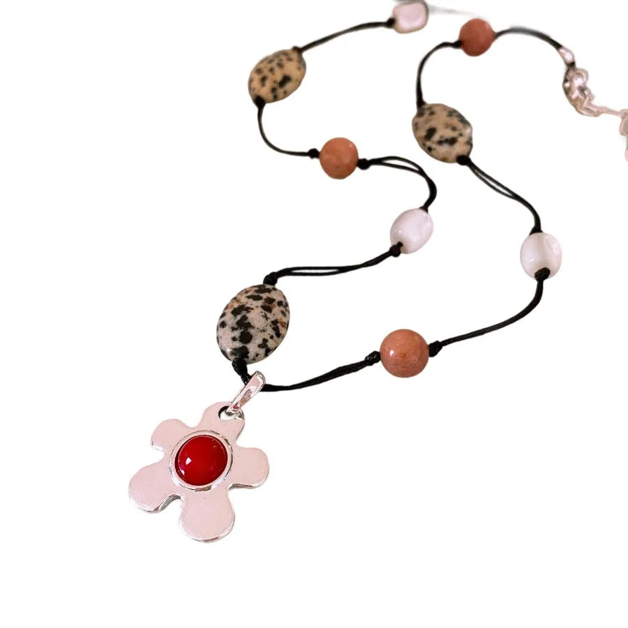 Stone shell beaded flower pendant necklace with adjustable chain in silver-black-red or silver-gold colours