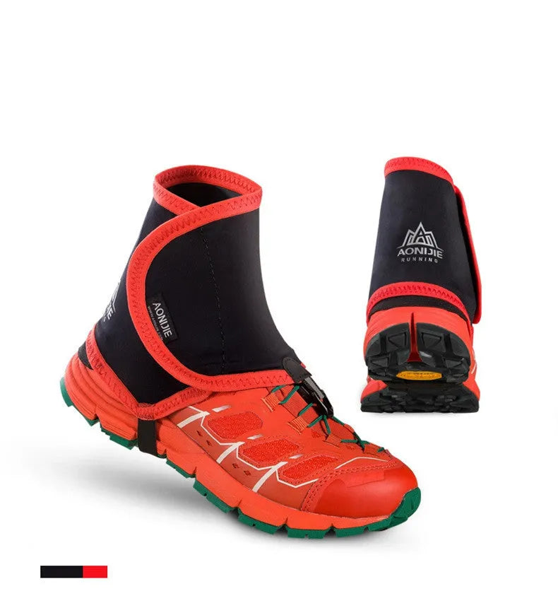 Nylon sandproof shoe cover in black blue colour for outdoor use