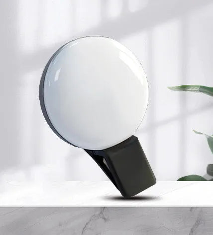 Round fill light for mobile phone selfies in black, pink, and white options