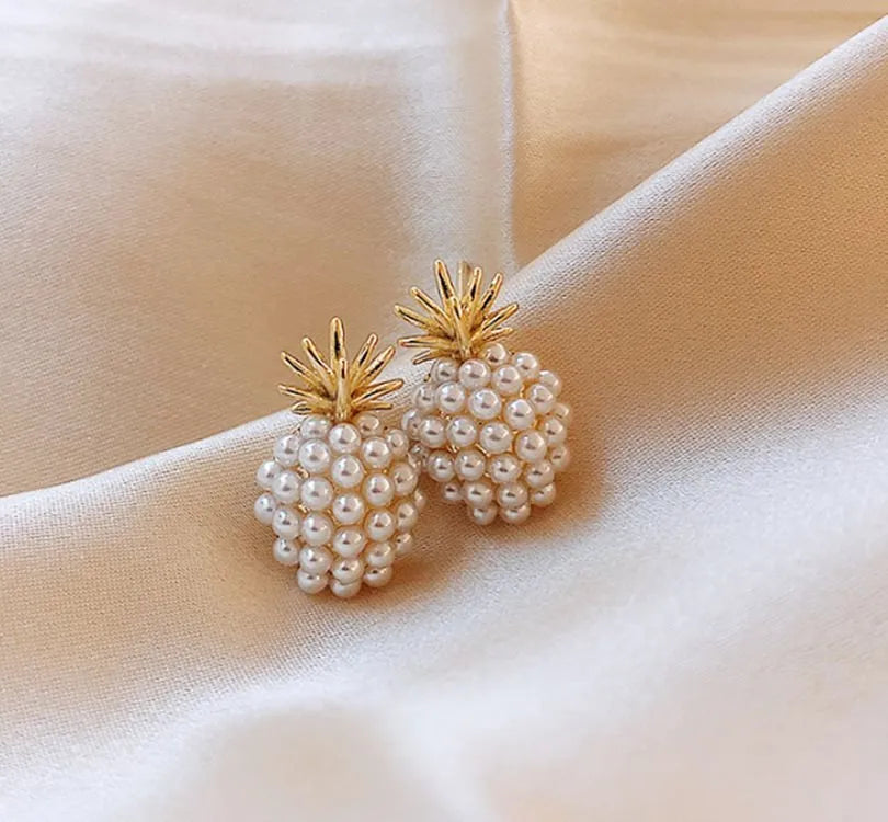 Korean-style pineapple starfish pearl earrings in alloy with electroplated metallic finishes