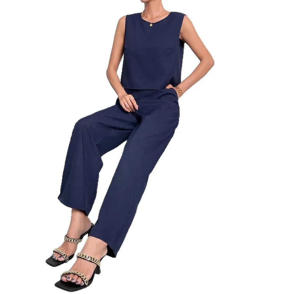 Women's sleeveless top and wide leg trousers two-piece set in polyester fabric