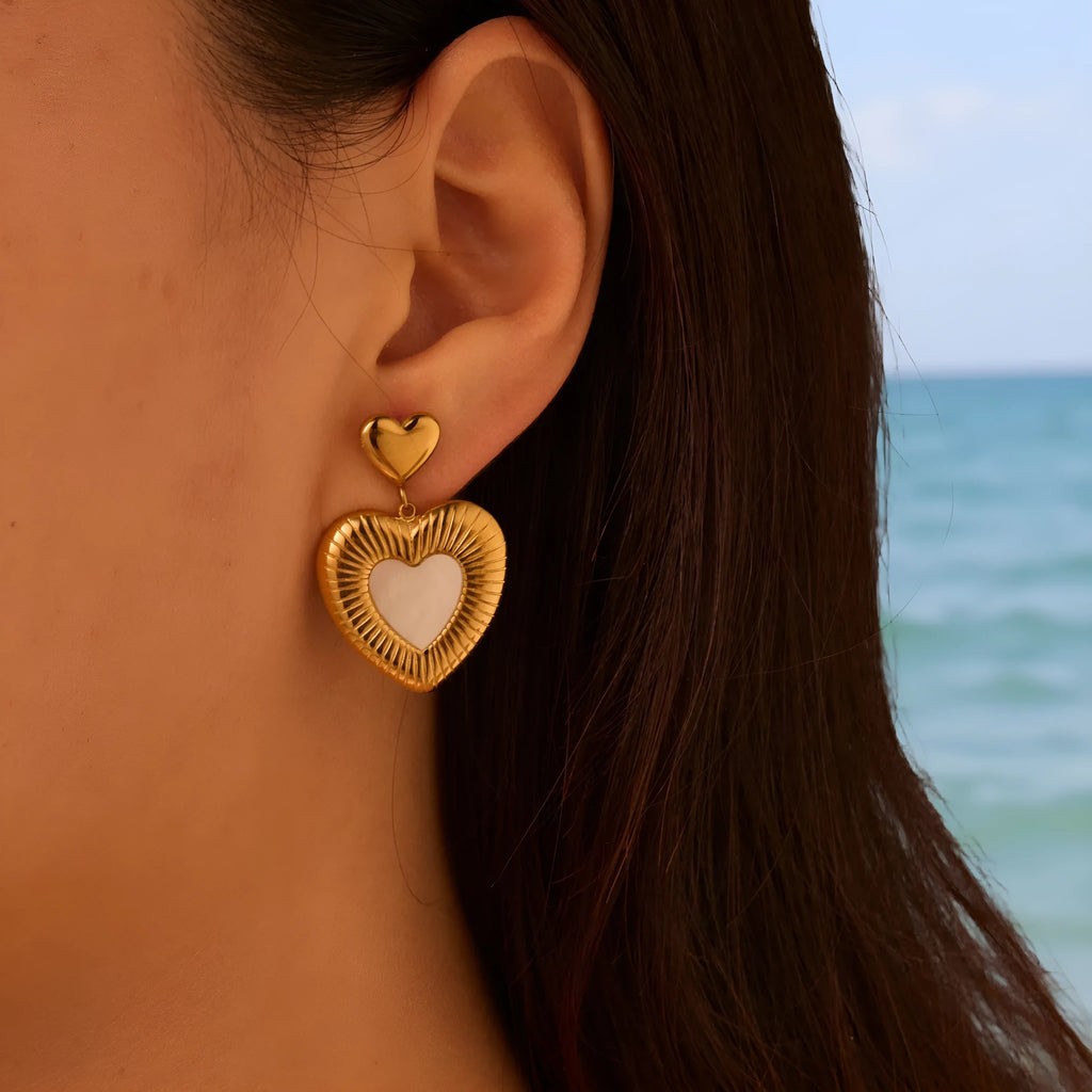Heart-shaped stainless steel earrings with 18K gold electroplating in gold colour