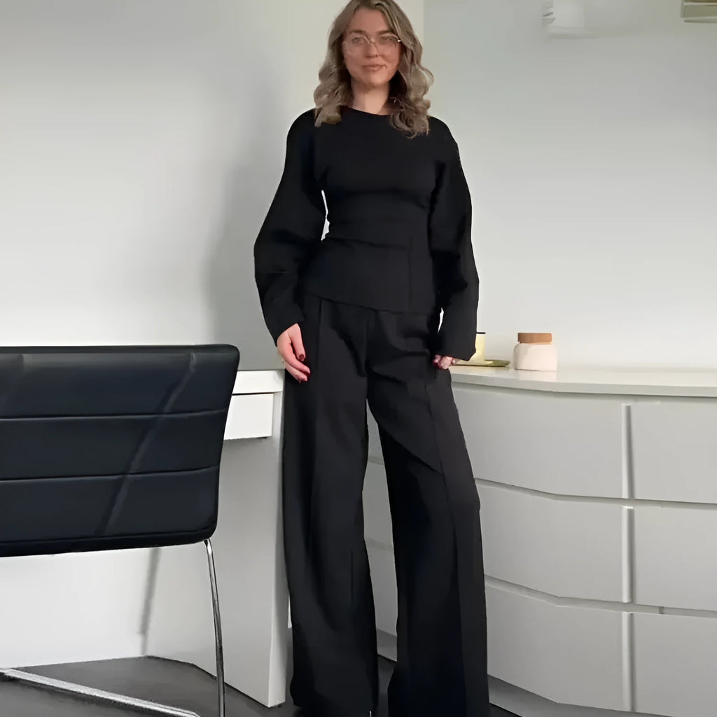 Women's black fleece suit set with O-neck pleated top and wide-leg trousers
