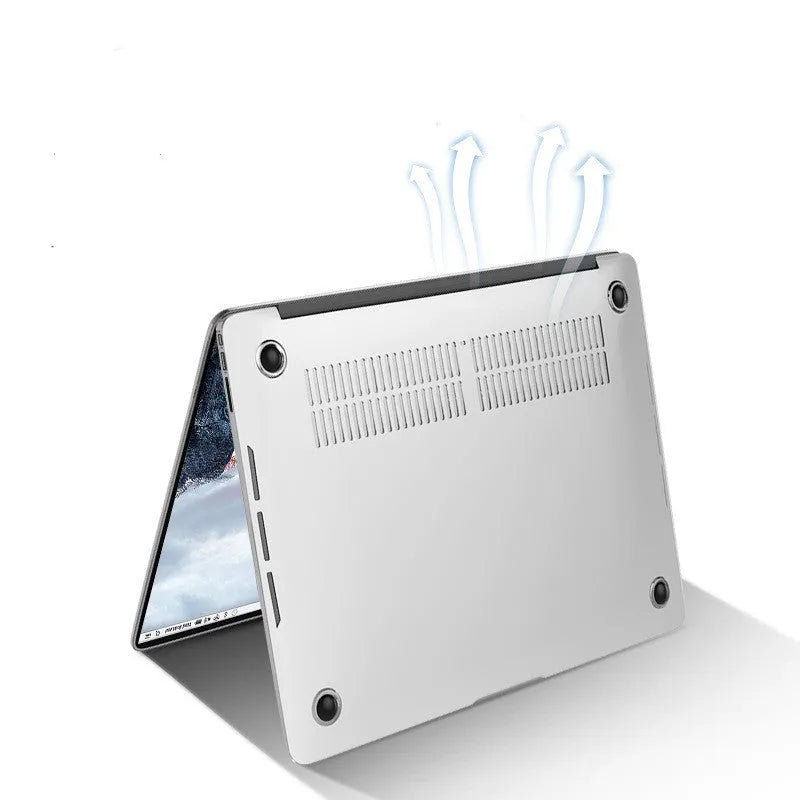 Transparent and black PC hard shell protective cases for Apple MacBook Pro 14.2 and 16.2-inch laptops.