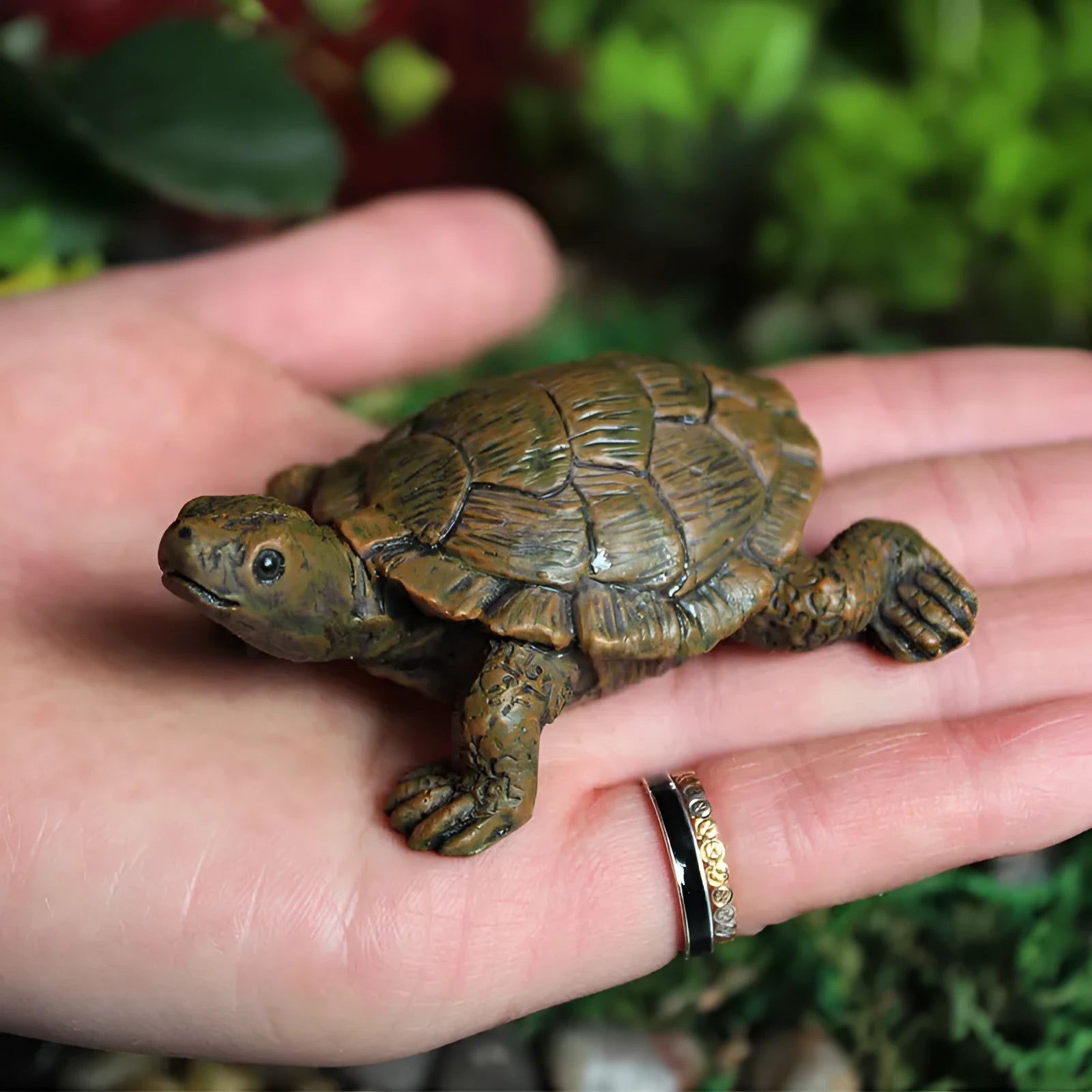 Realistic resin turtle garden ornament for micro landscape arrangements