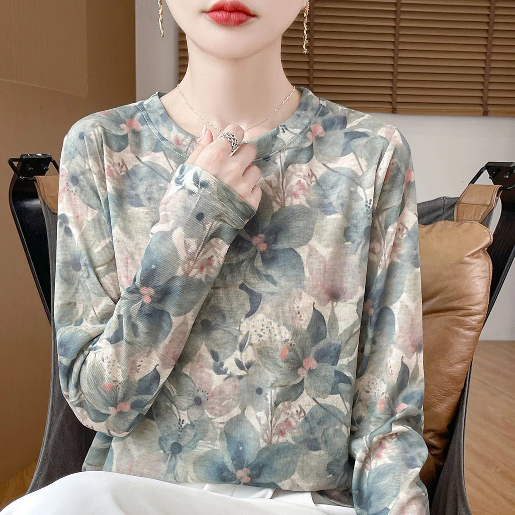 Women's round neck printed floral pullover in tencel cotton blend fabric with regular sleeves