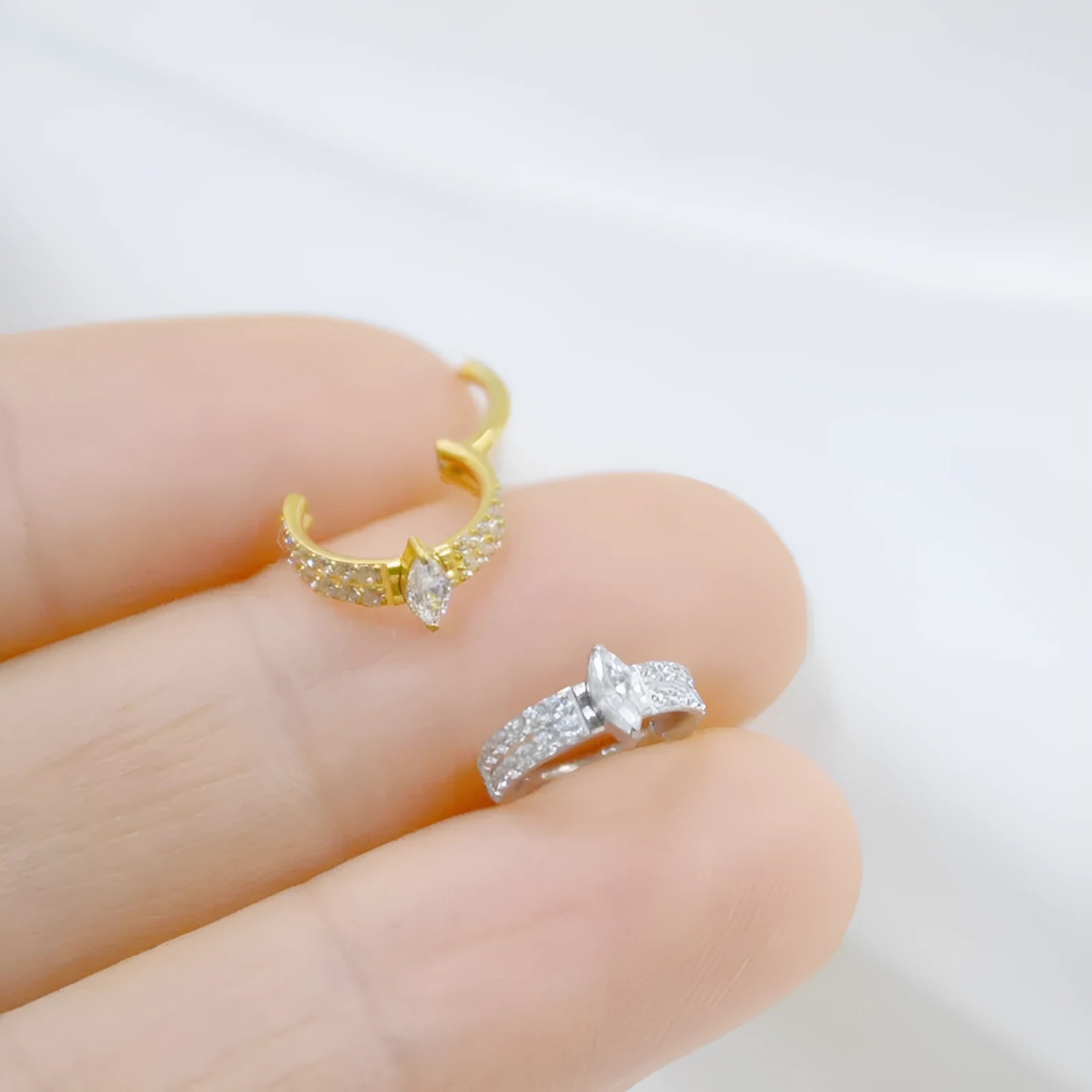 Heart-shaped zircon diamond earrings in titanium steel with silver or gold finish, 1.2x8mm size