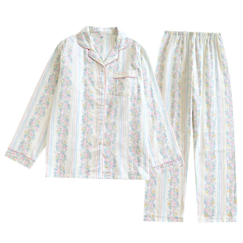 Women's cotton gauze pyjama set with long sleeves and trousers in striped or fruit print patterns