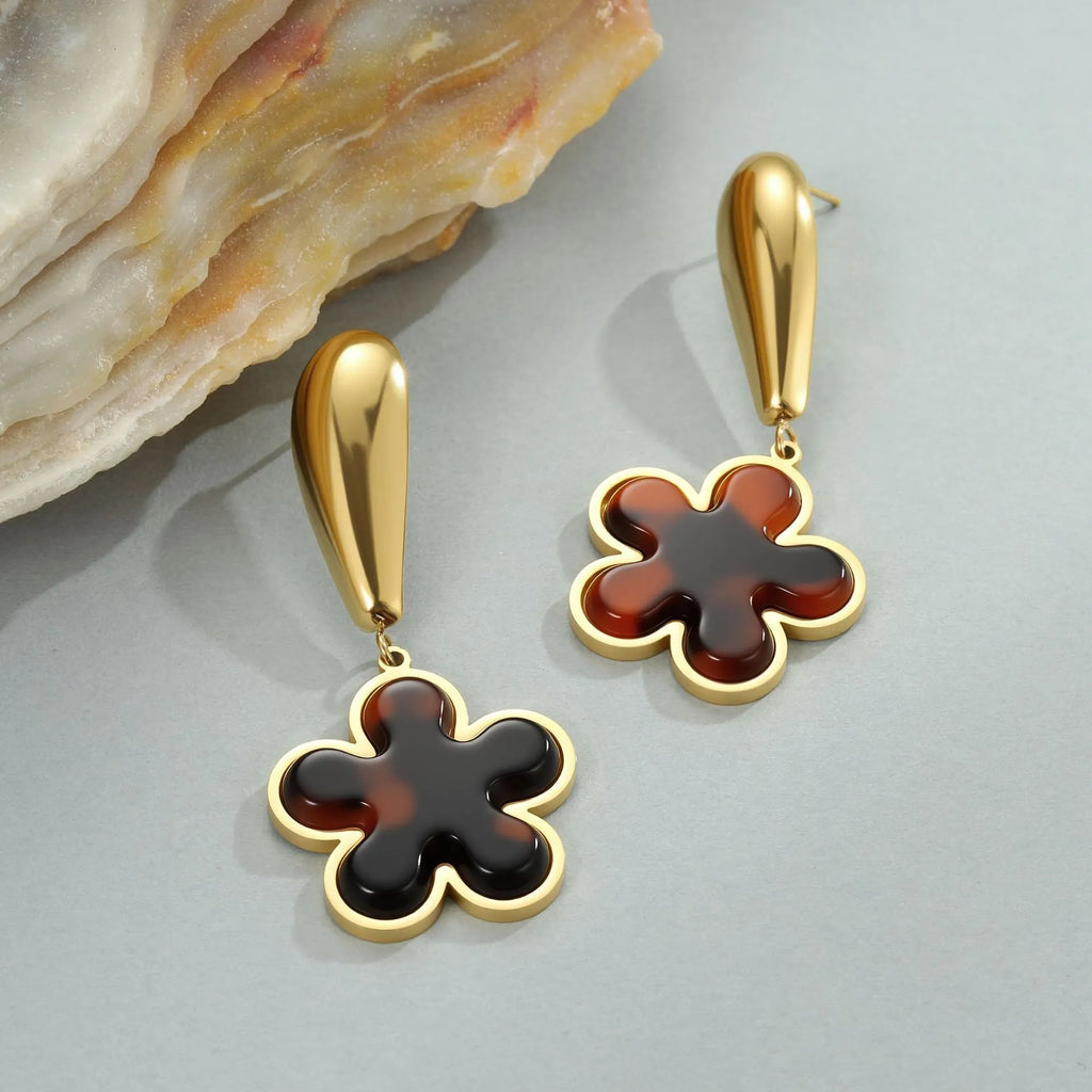 Women's stainless steel earrings with tortoiseshell resin hawksbill colour electroplating in heart and flower designs