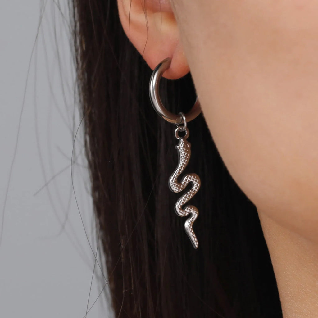 Snake-shaped vintage clip earrings in stainless steel with 18K gold plating