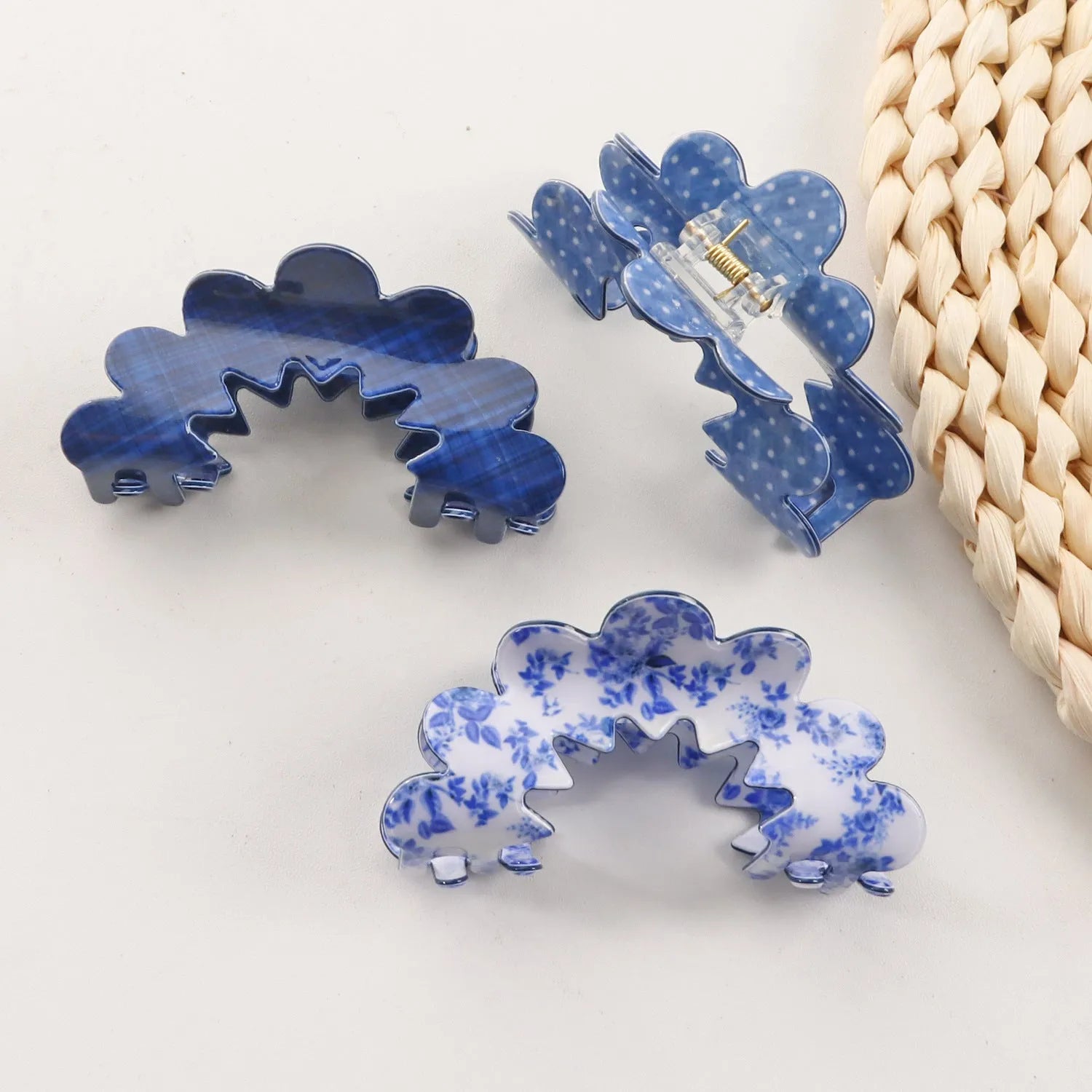 New Wave Grip Blue Series PVC hair barrettes for women with asymmetric natural style in assorted colours