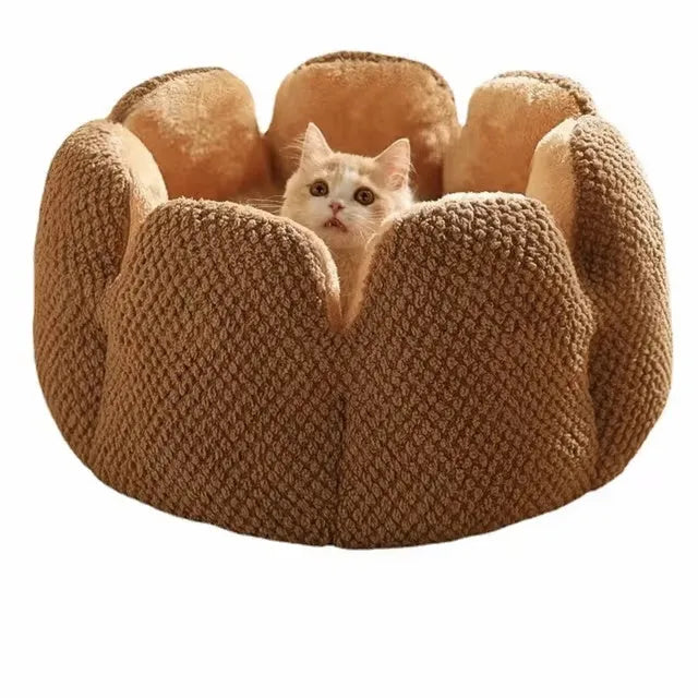 Cactus petal shaped pet kennel mat in soft plush material with non-slip bottom