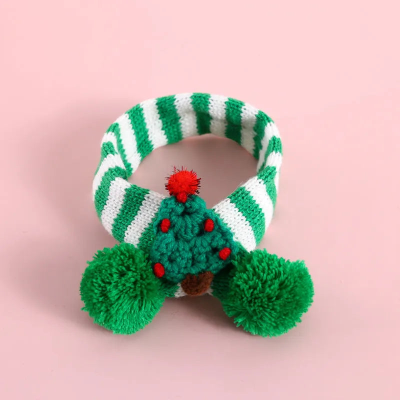 Knitted wool pet Christmas scarf with red and green stripes, S size 40cm length