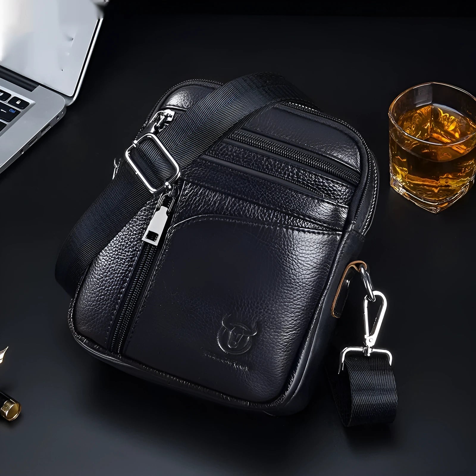 Men's black genuine leather retro style shoulder messenger bag for business casual and travel