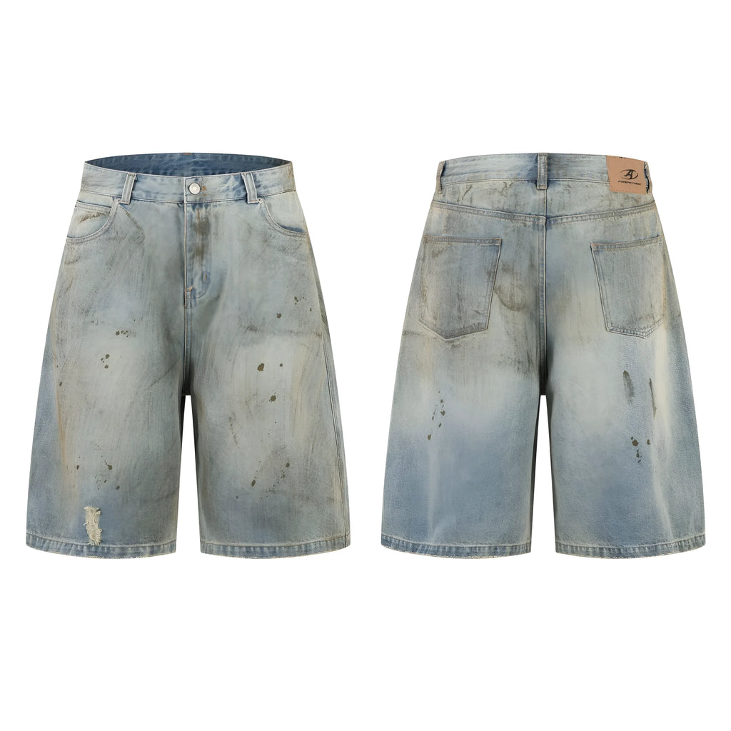 Washed blue cropped denim jeans with straight leg cut and zipper fly