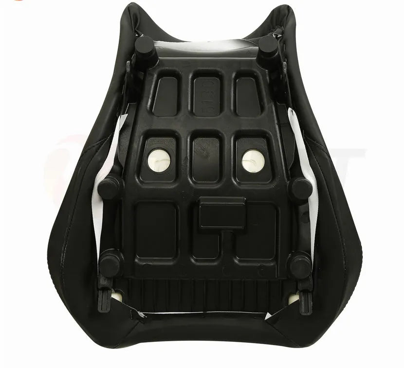 Suzuki GSXR1000 motorcycle with black PU leather front and rear seat covers installed.