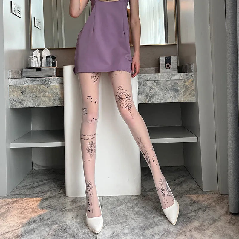 Jacquard anti-snagging pantyhose in black, skin colour printing, and milky white printing with free size design