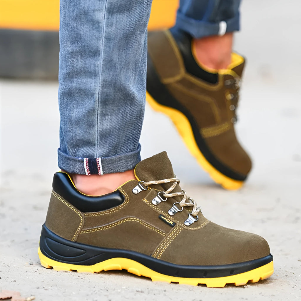 Men's bronze cow suede steel toe safety shoes with anti-slip soles for industrial work