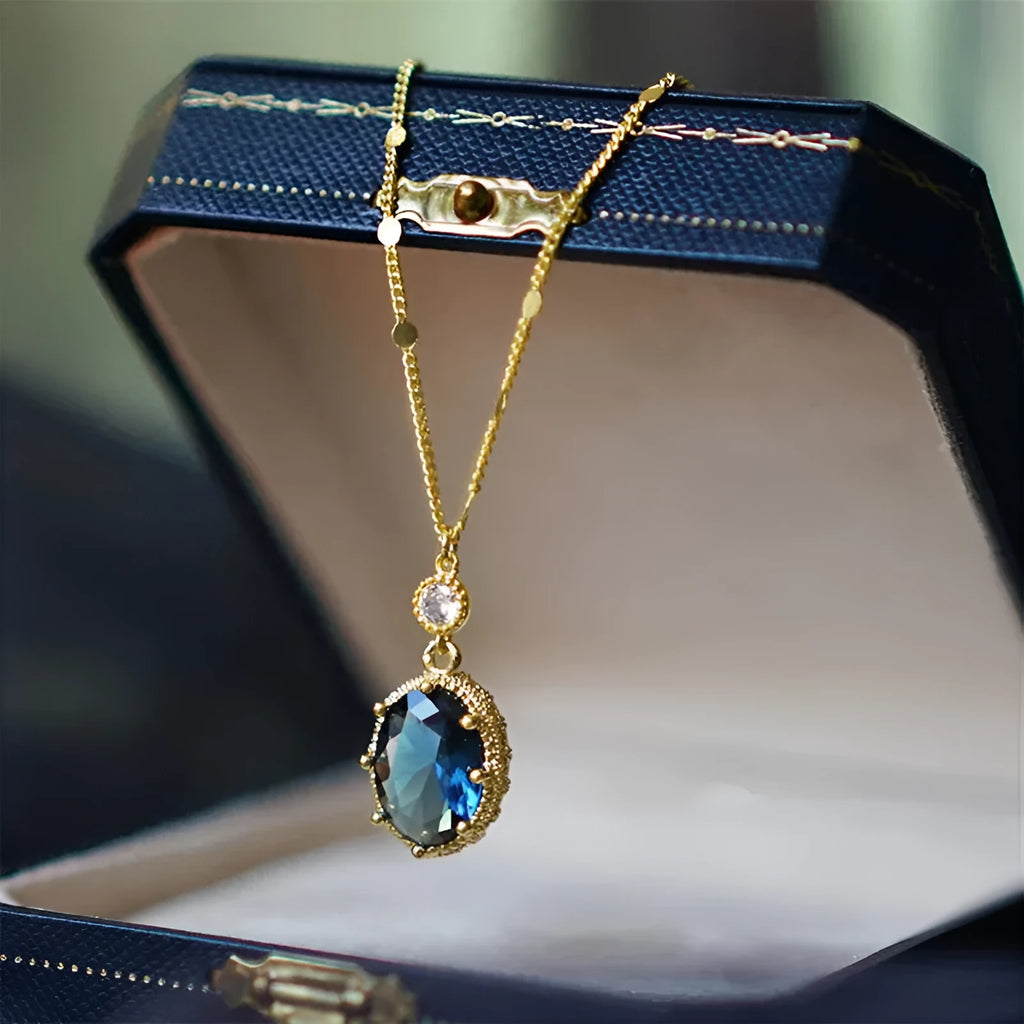 Geometric gold electroplated copper necklace with French retro jewellery design
