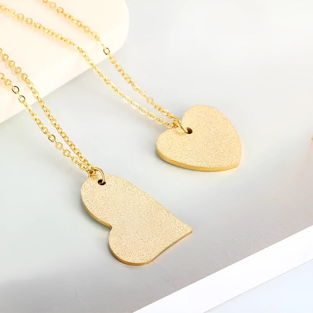 Geometric heart-shaped titanium steel necklace pendant in colour KN25736-Z.