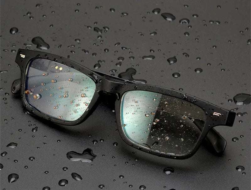 Smart Bluetooth audio sunglasses with polarised lenses on a sports background.