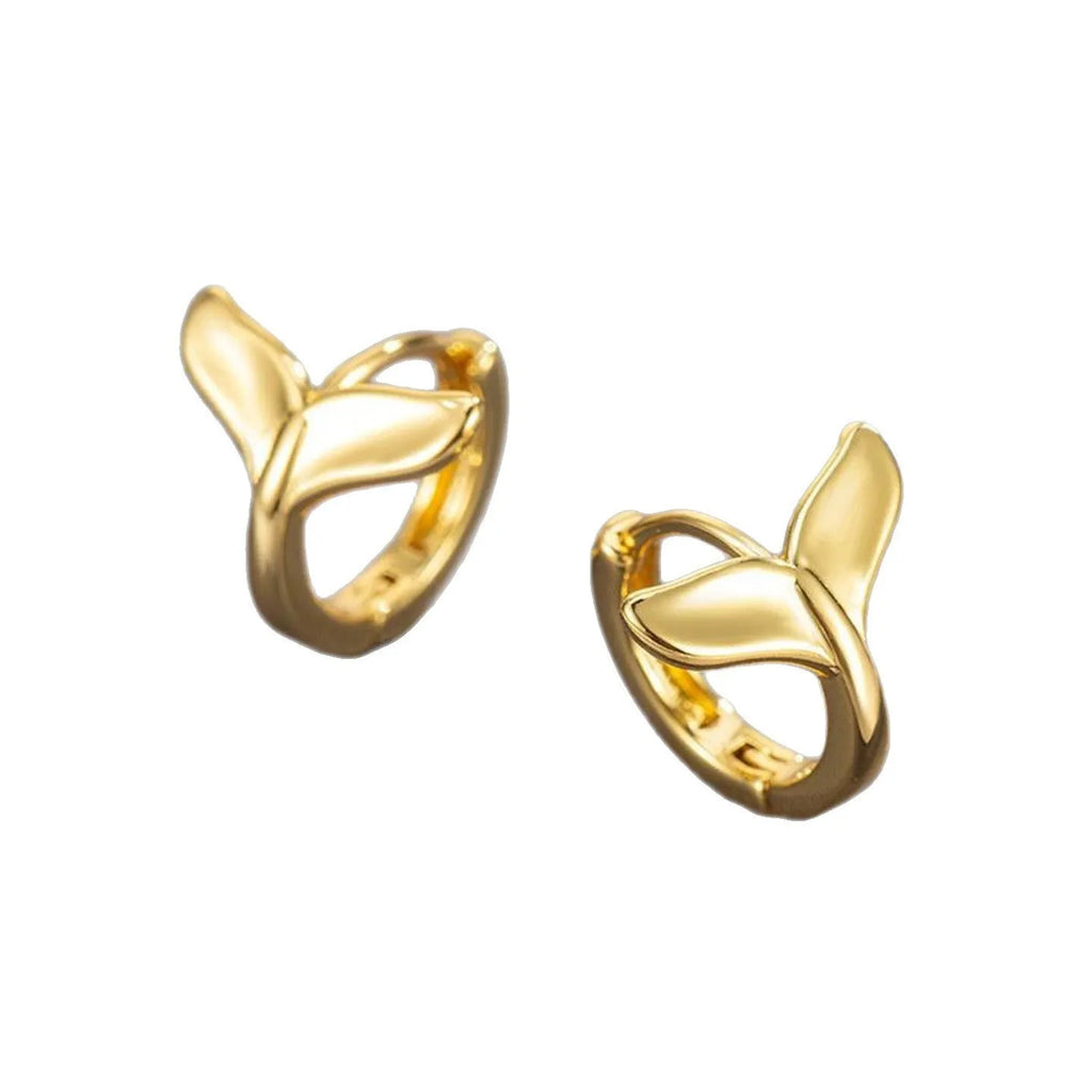 Women's fashion fishtail earrings in gold colour with simple design
