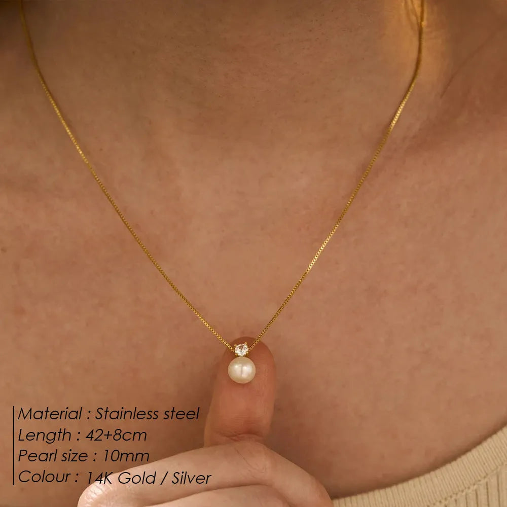 Women's stainless steel necklace with imitation pearl and zircon pendant in gold or steel colour