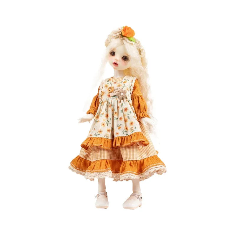 French Entry Lux Wind doll clothes set showing one of ten colour themes for teenager dolls.