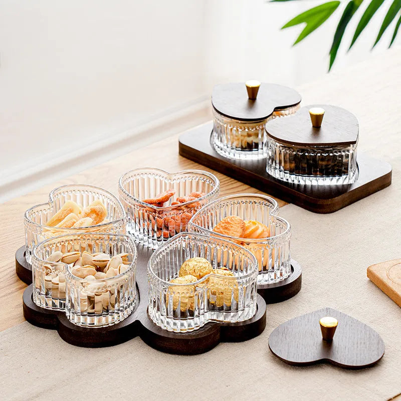 Transparent glass snack tray with heart-shaped lid and multiple grids for hotel foot bath service