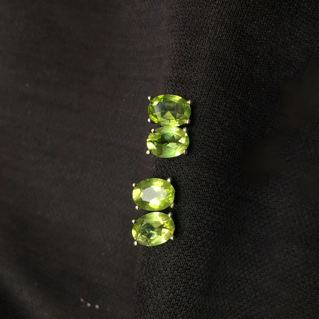 Natural grass green olivine stud earrings in S925 silver with 6×8mm elliptical stone