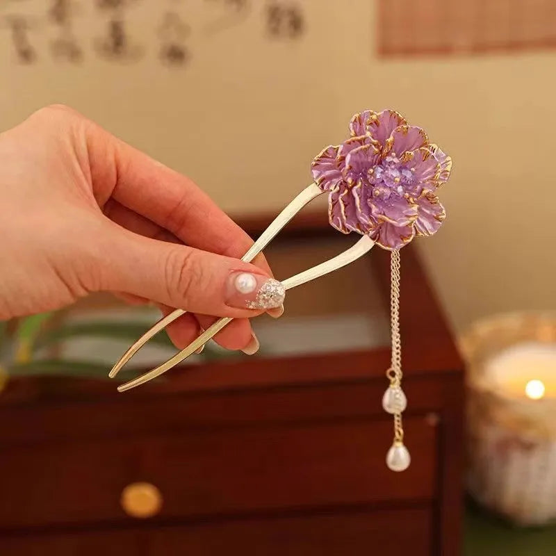 Purple and white alloy U-shaped hairpin with detailed peony flower and tassel decoration