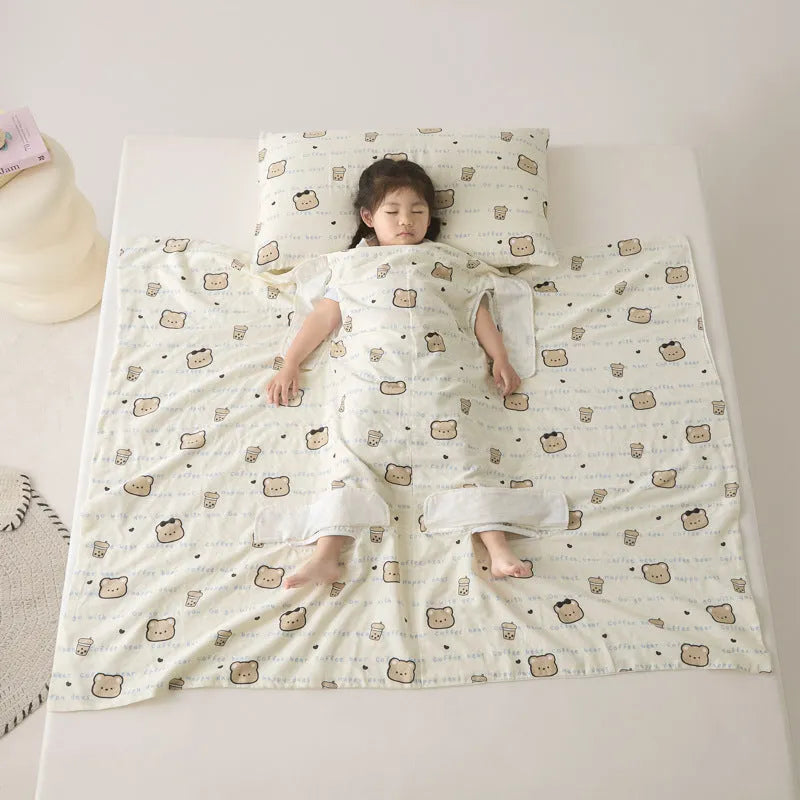 Anti-kick summer blanket in chemical fibre quilt with antibacterial filler in multiple colour options