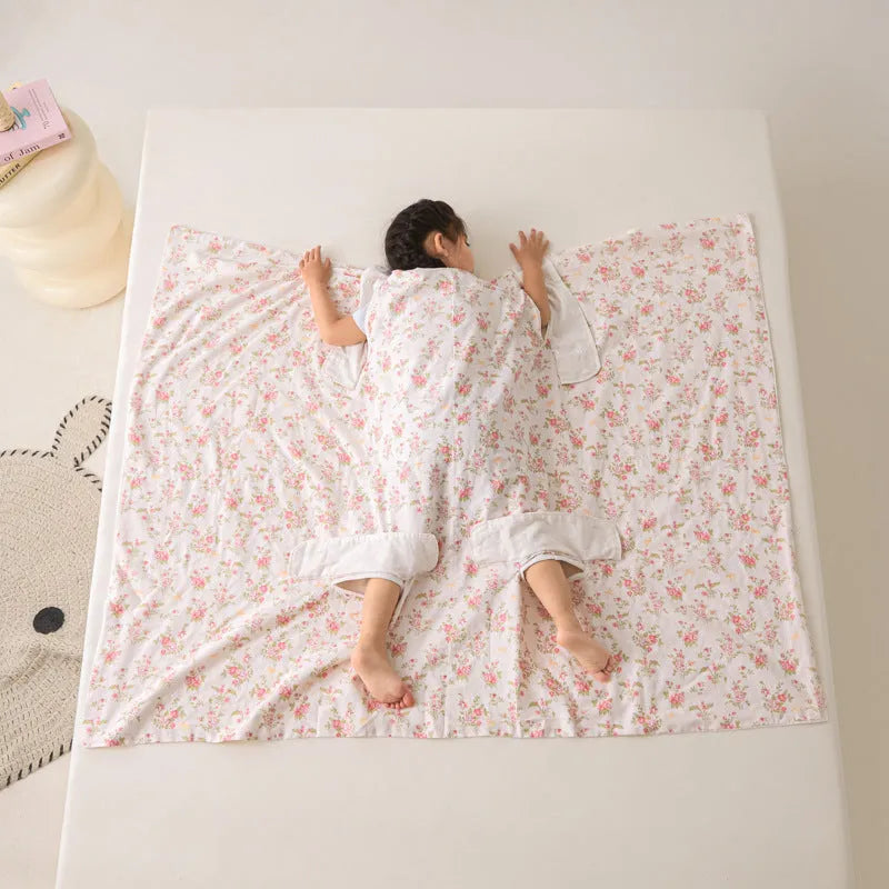 Anti-kick summer blanket in chemical fibre quilt with antibacterial filler in multiple colour options