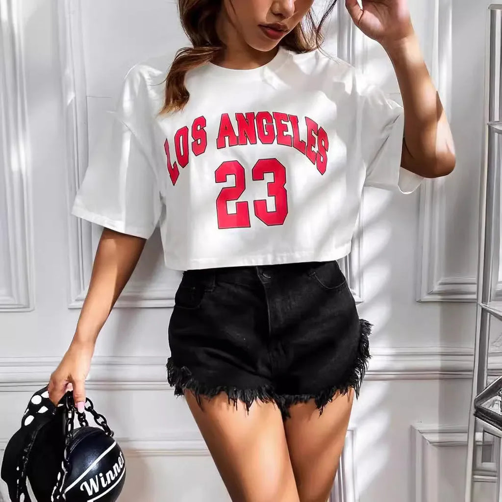 Black loose fit cotton t-shirt with exposed navel design and white English letter printing on front