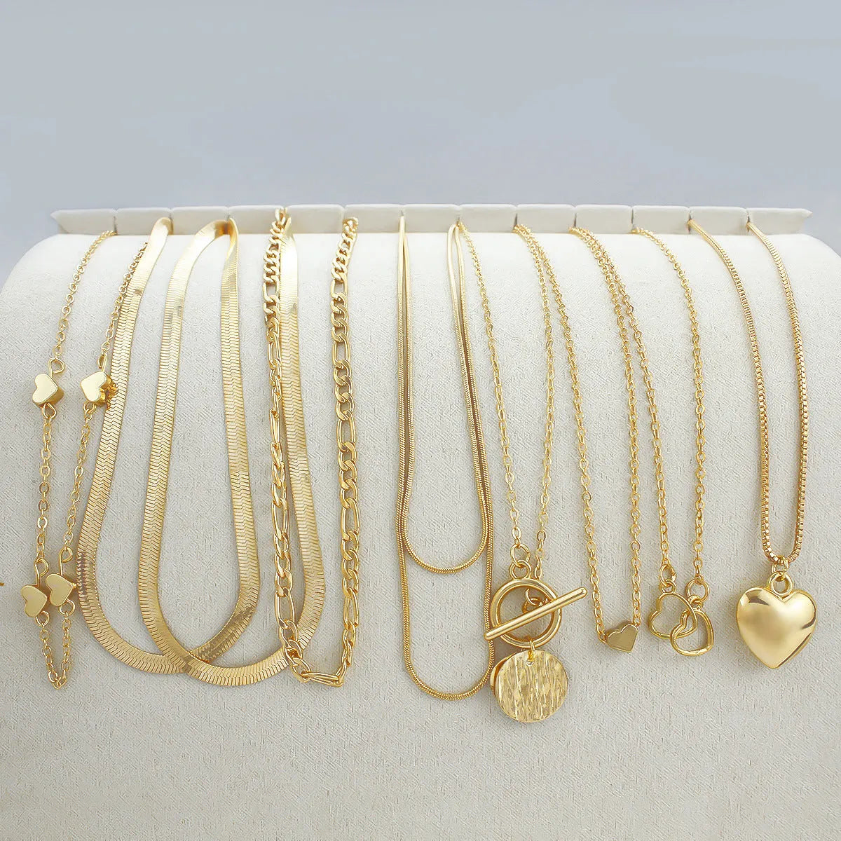10-piece women's gold necklace jewellery set with snake bones chain design