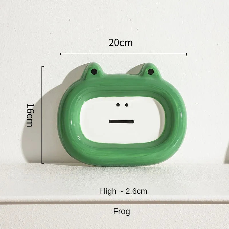 Ceramic pet bowl shaped like a cat, frog, panda, or pig for dry food or water.
