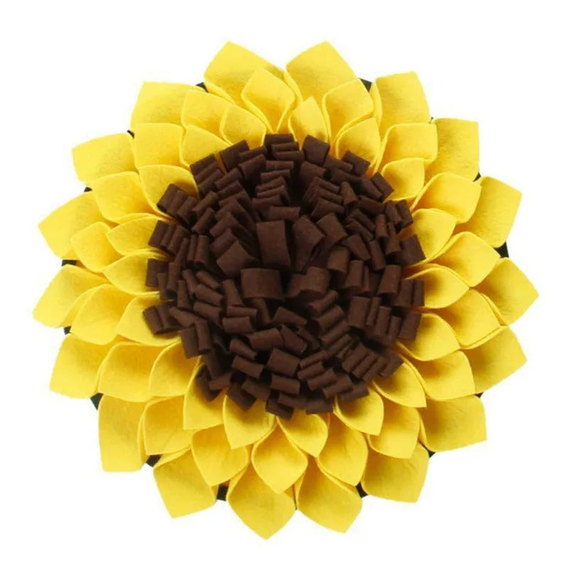 Yellow sunflower-shaped dog snuffle mat measuring 37.5x37.5x4 cm with rope buckle attachment