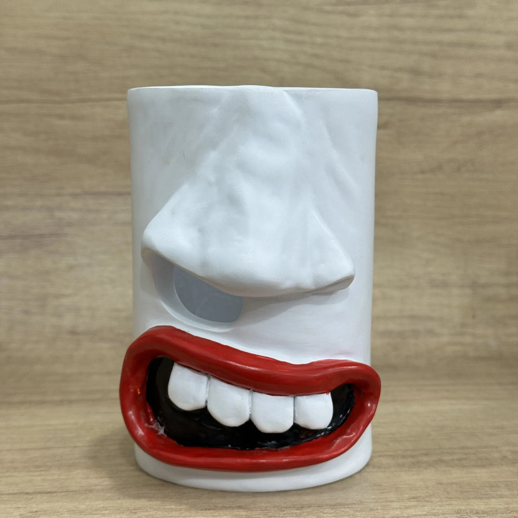 American style funny tissue paper holder resin desktop ornament measuring 8.5cm by 14.6cm