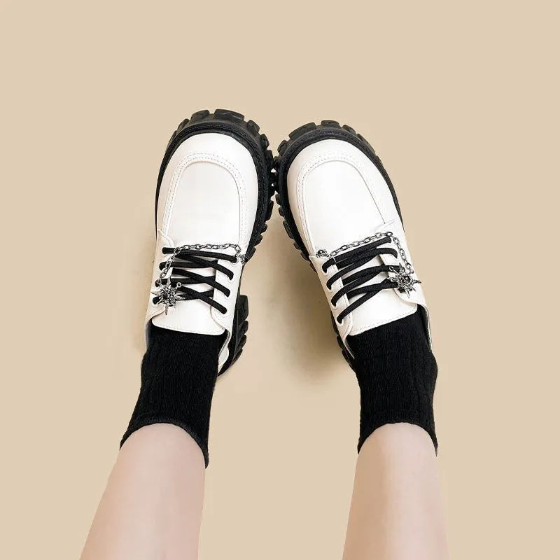 Women's preppy style loafers with metal cross shoulder strap in Duke Asterism colour
