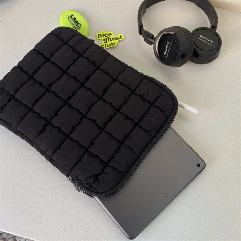 Large capacity black nylon laptop bag with cloud cotton padding for 15.6-inch devices